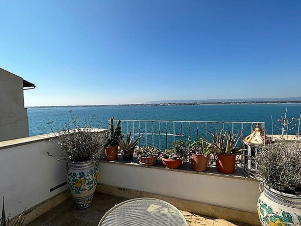 appartamento con terrazzo vista mare vendita ortigia