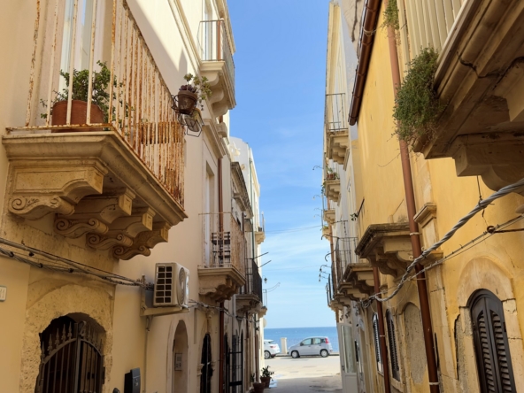 quadrilocale vista mare in vendita in ortigia