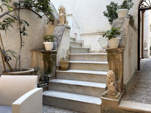 indipendente con giardino terrazzo vendita ortigia siracusa