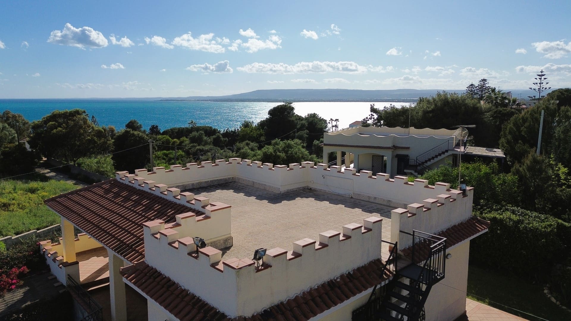proprietà vista mare con giardino in vendita al plemmirio siracusa sicilia