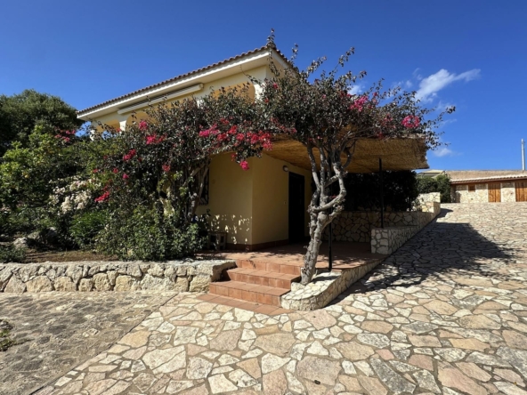 proprietà vista mare con giardino in vendita al plemmirio siracusa sicilia